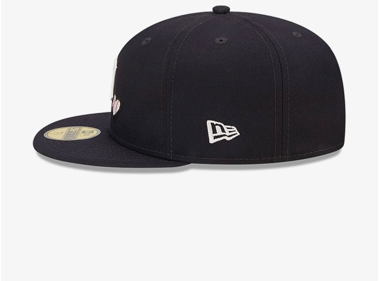 Detroit Tigers MLB Team Heart Navy 59FIFTY Fitted Cap - RepKings